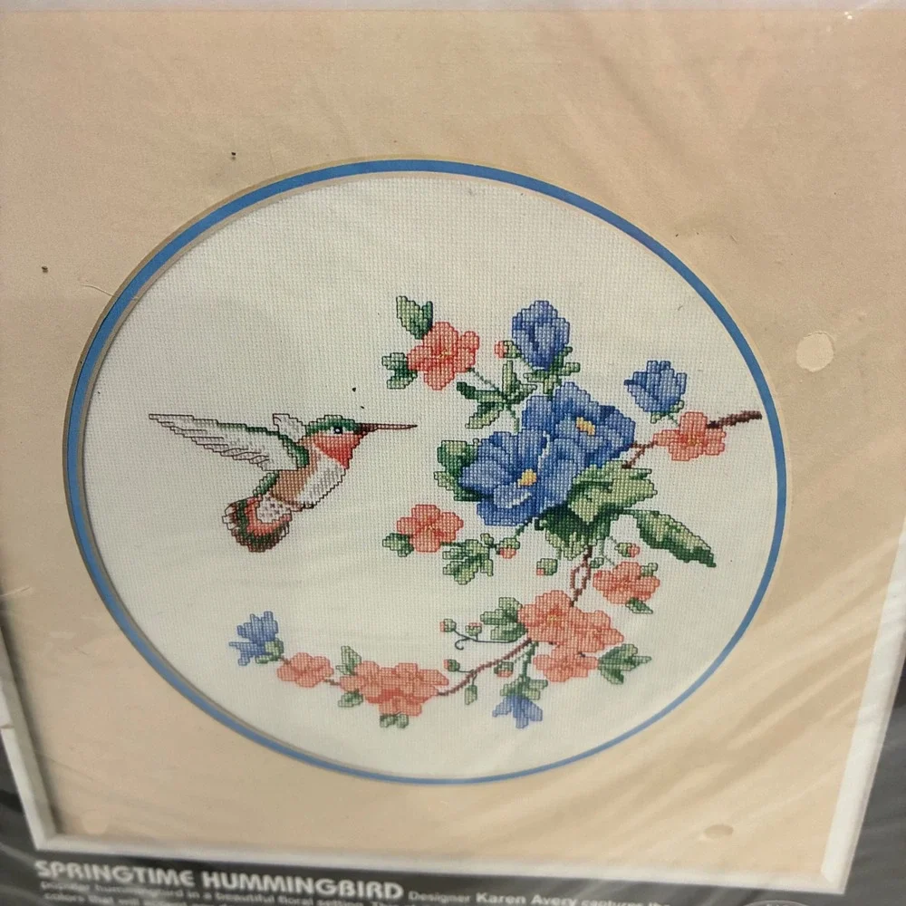 Dimensions Springtime Hummingbird Counted Cross Stitch Kit 3628 Karen Avery 1986